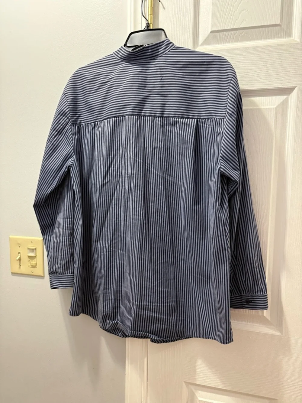 Lafayette 148 Striped Cotton Button Down Navy Size Large - Picture 2 of 4